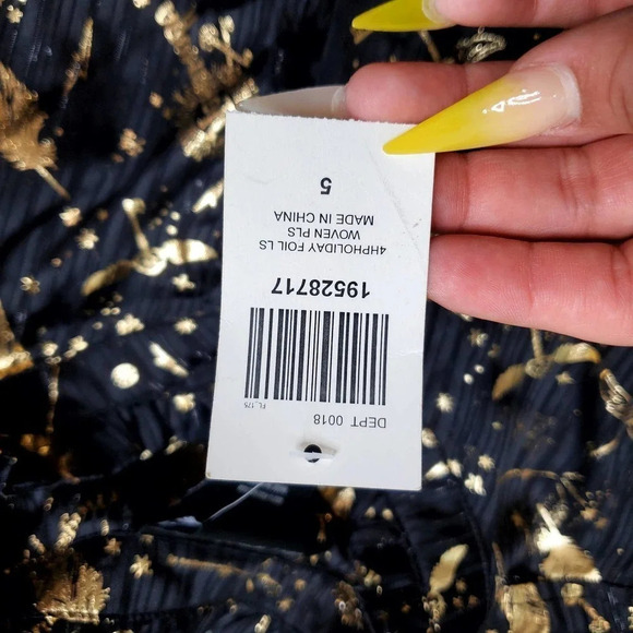 Her Universe Harry Potter Spell Icons Long-Sleeve Woven Button Up Top - Picture 3 of 8